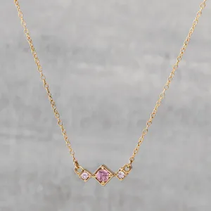 Balance Necklace - Pink sapphires