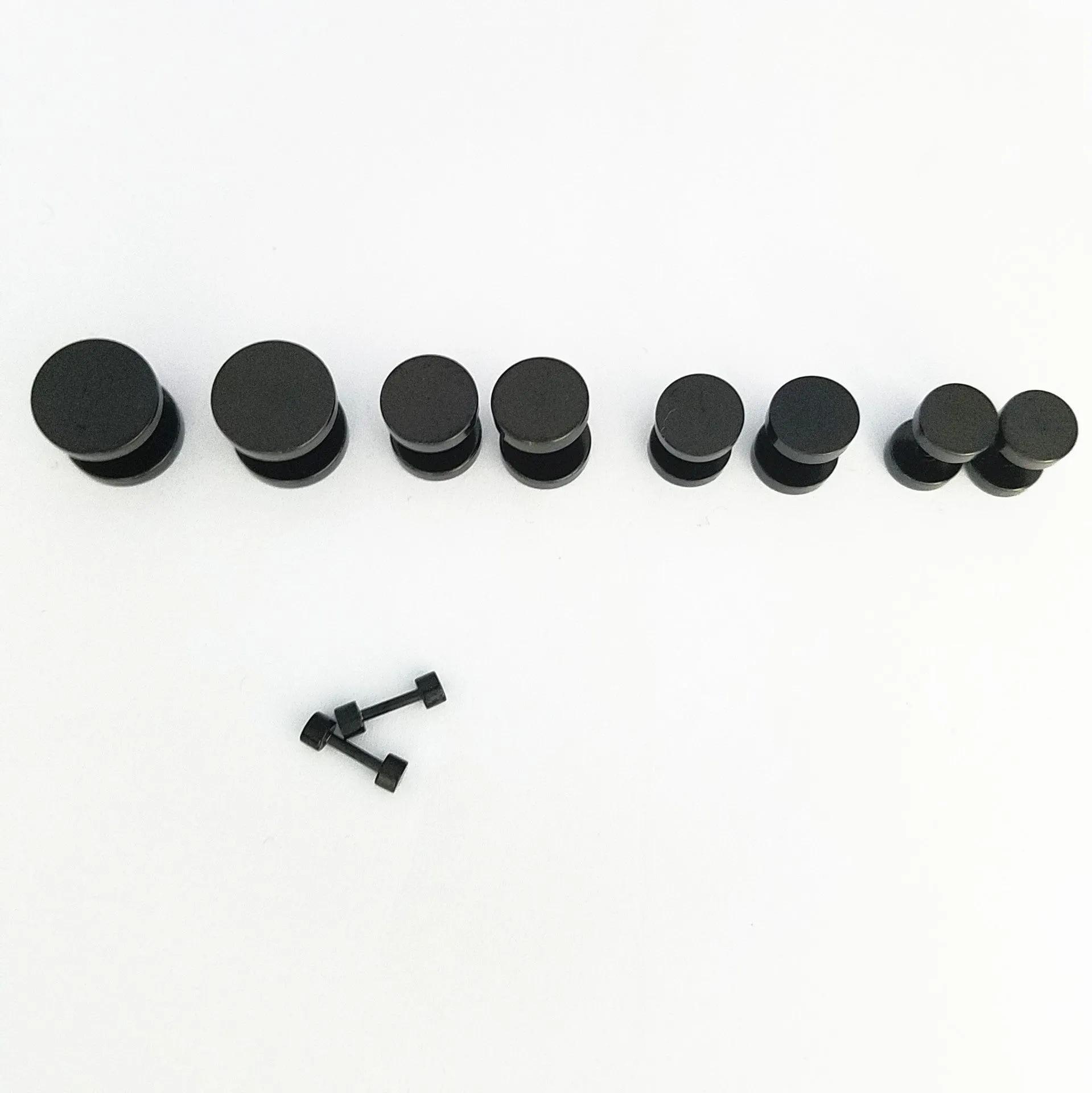 Round titanium steel stud